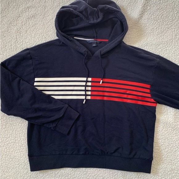Tommy Hilfiger Women’s Cropped Hoodie - Picture 2 of 7